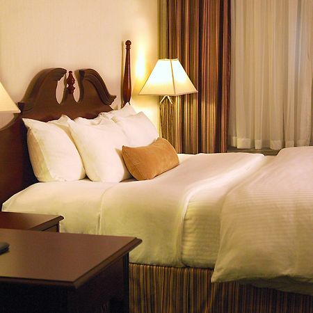 Ambassador Hotel Sudbury Extérieur photo